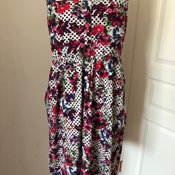** SOLD** Torrid Floral Strapless Dress 2 18/20 - Picture 3 of 6